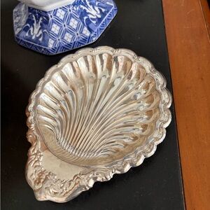 Silver plated Shell Decorative Dish - Elegant Home Accent